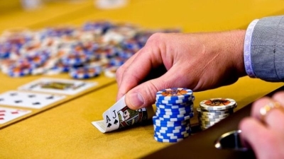 Poker và những mẹo chơi chắc thắng từ chuyên gia